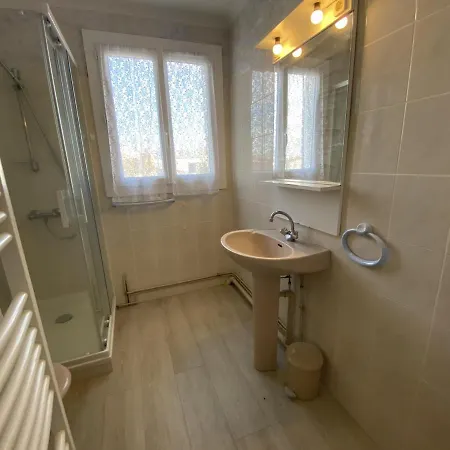 Maison Fouras, 4 Pieces, 5 Personnes - Fr-1-709-3